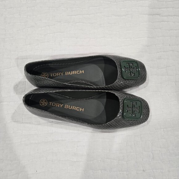 Tory Burch Georgia Flat in Green Snake Print - Picture 2 of 4